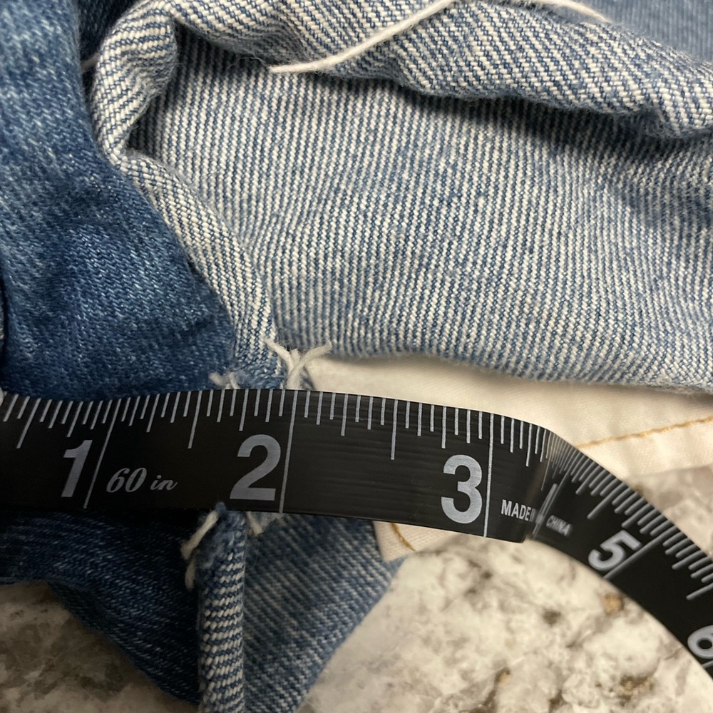 Levi’s 501 Denim Cut Off Rolled Short Medium Wash Women’s Size 26 - Picture 13 of 13